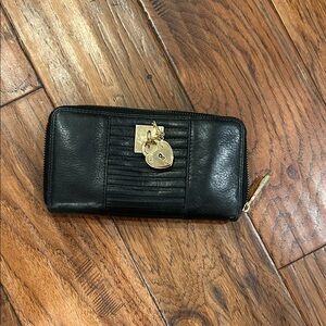 Juicy Couture Black Wallet with Gold Heart Charm